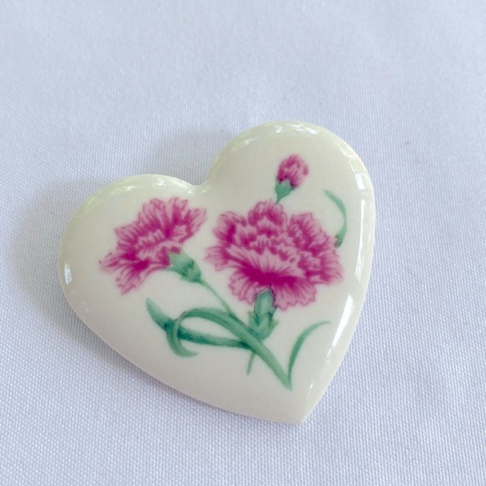 Avon Porcelain Heart Pin 1987